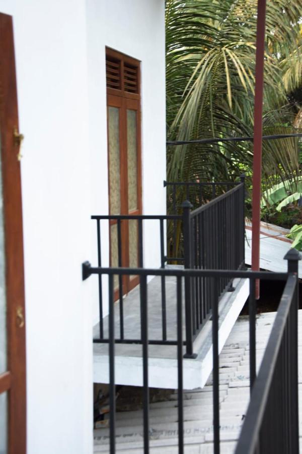 Sanmi Airport Resort Katunayake Exterior photo