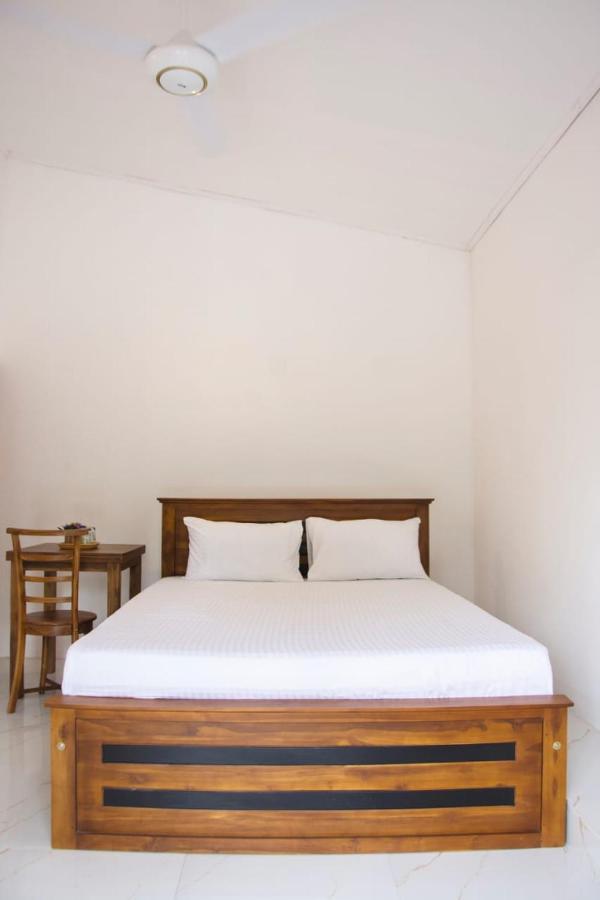 Sanmi Airport Resort Katunayake Exterior photo